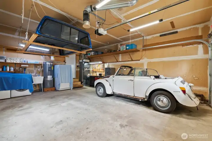 Washer/dryer/freezer not included. Washer/dryer/freezer not included.