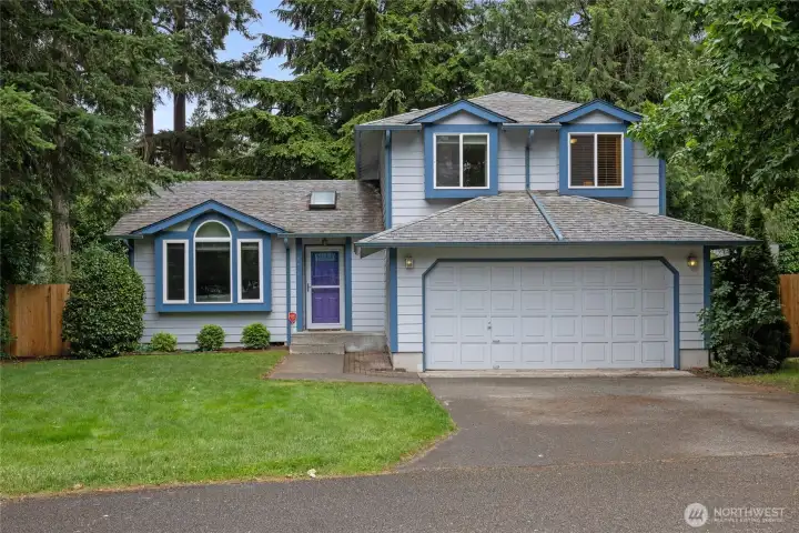 Cozy 3 bedroom, 2 1/2 bath tri-level on a cul-de-sac Cozy 3 bedroom, 2 1/2 bath tri-level on a cul-de-sac