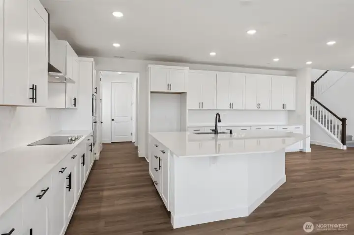 Photos are of a previous Daley. Colors and finishes will vary.