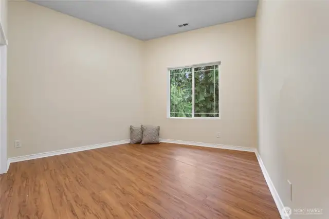 3rd upstairs Bedroom