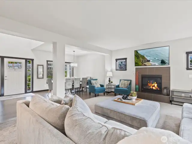 Dining area off the living room and kitchen. Open floor plan.
