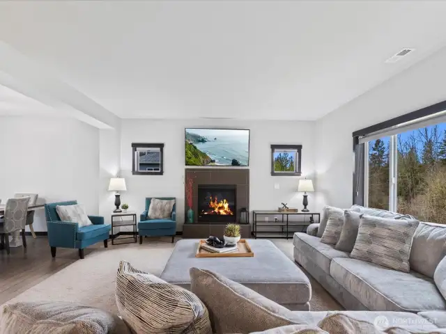 Entertainers dream. Spacious main floor living room.