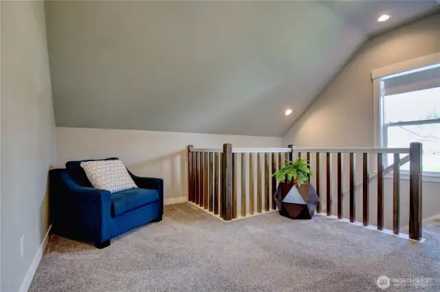 Upstairs landing space