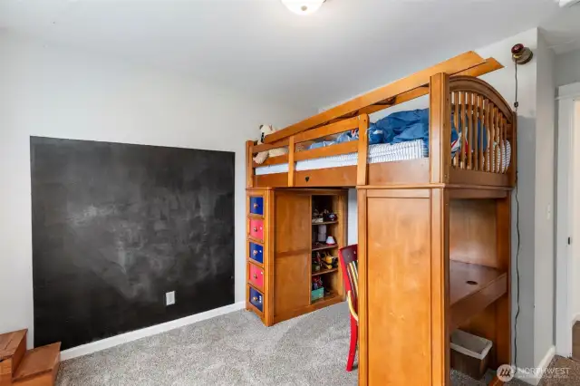Upstairs 2nd bedroom