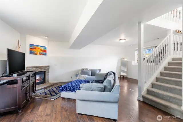 Lower level living space