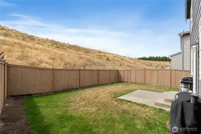 No neighbor behind