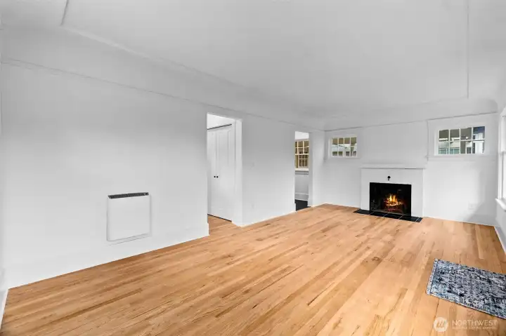 Virtually staged - fire for representation