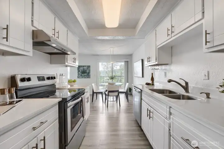 Durable Hardwood flooring - no carpets means less cleaning, more relaxing