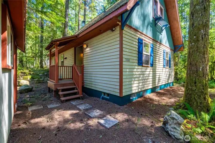 Just a few steps from the carport to the front entrance.