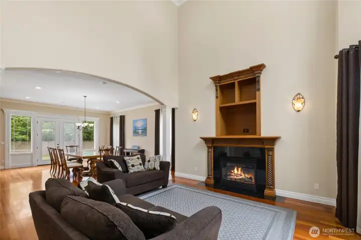 Grand Living room