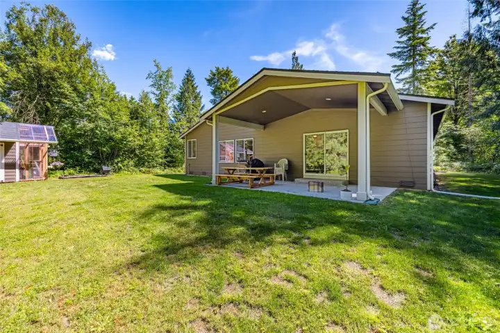 The level 1.14-acre lot offers endless opportunities for outdoor living, gardening, recreation, and relaxation The level 1.14-acre lot offers endless opportunities for outdoor living, gardening, recreation, and relaxation