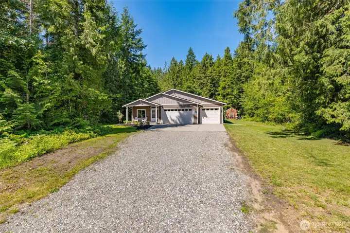 The oversized 3-car garage offers abundant space for vehicles, storage, hobbies, and outdoor gear The oversized 3-car garage offers abundant space for vehicles, storage, hobbies, and outdoor gear