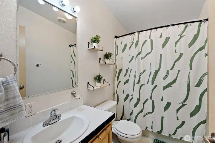 Full bath off hall