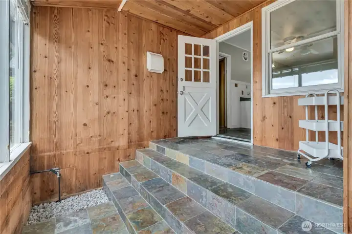 Natural light creates a bright and welcoming atmosphere. Natural light creates a bright and welcoming atmosphere.
