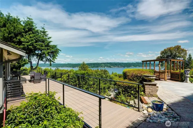 The main view deck is large.