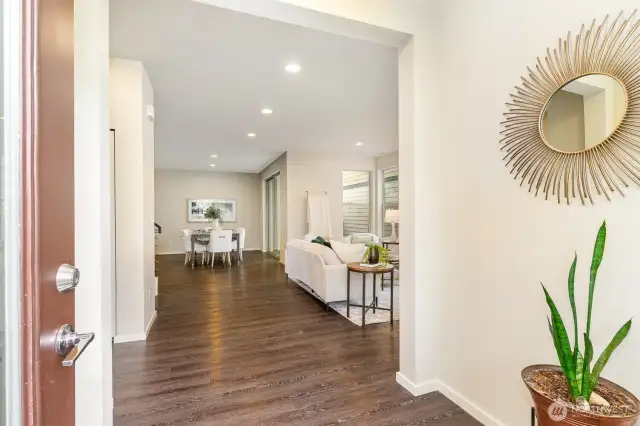 Large open floor plan on the main level