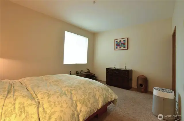 Main bed