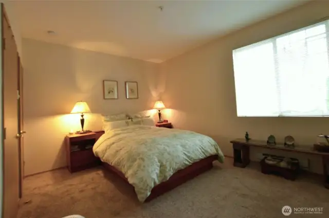 Main bed