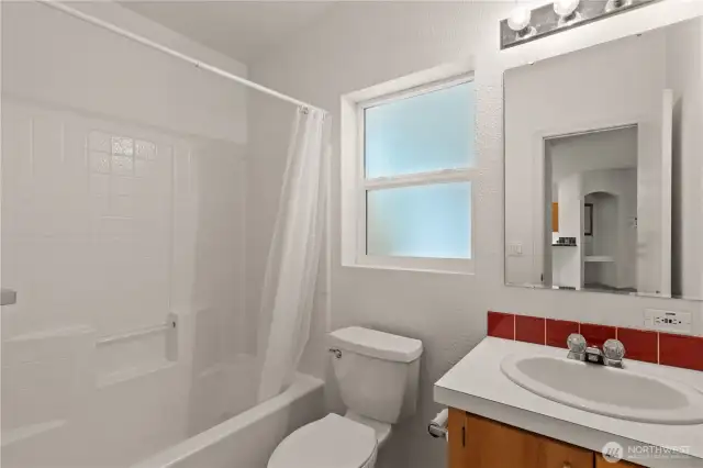 2nd Bathroom