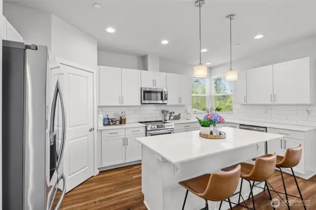 Gorgeous kitchen that is light and bright!