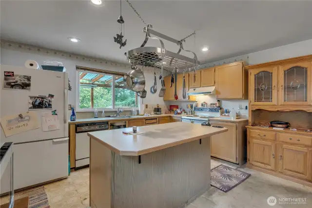 Kitchen island