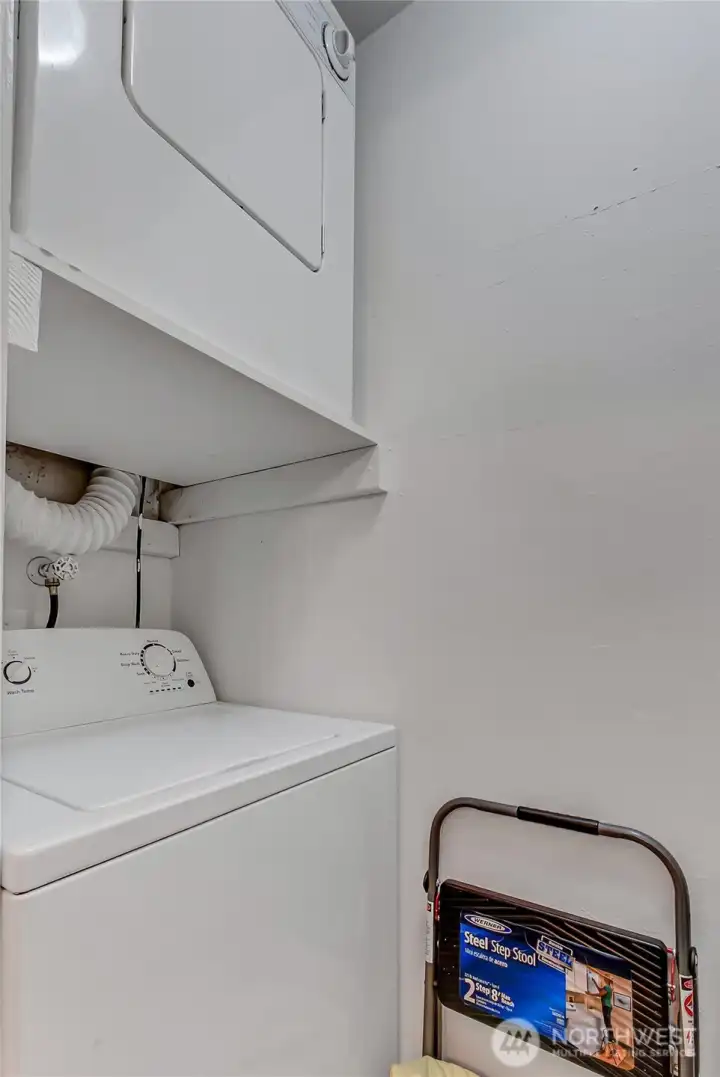 washer & dryer with storage area
