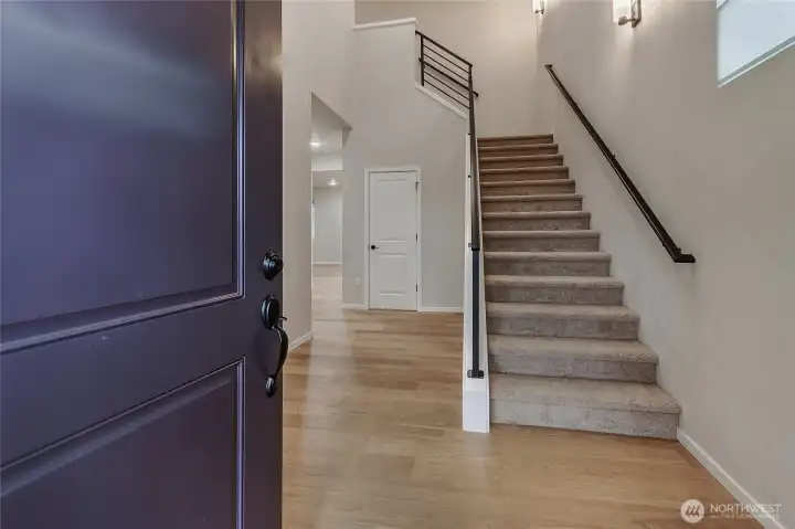 Photos of a previously built Rainier plan. SOme upgrades may appear that are no longer available.