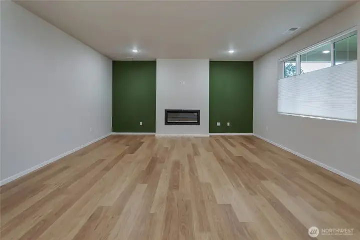 Photos of a previously built Rainier plan. SOme upgrades may appear that are no longer available.