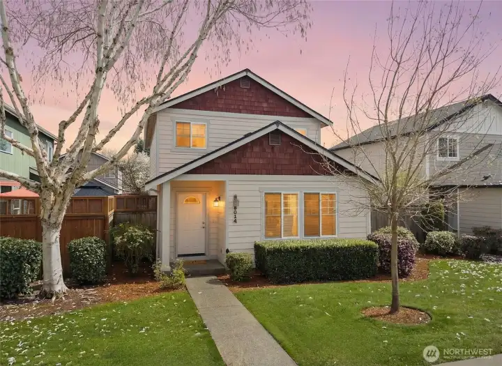 Welcome home to this well maintained 1,720 sq ft, 3 bed, 2.5  bath patio style home in the popular community of Bridlewood