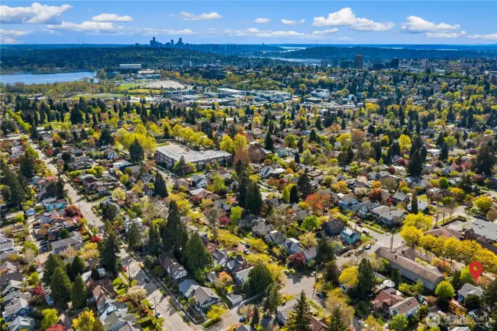 This incredible location has it all! U-Village, UW, Bryant Park, and lots of restaurants nearby