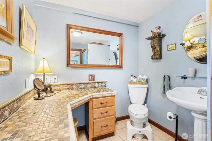 Bath on main Bath on main