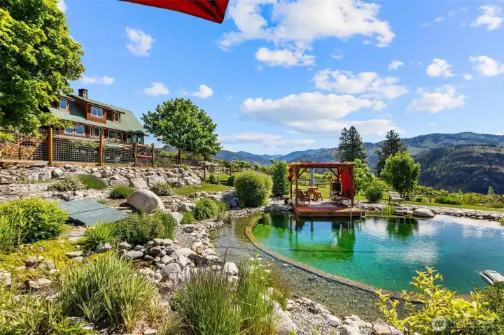 With a spot like this, it would be hard to leave With a spot like this, it would be hard to leave