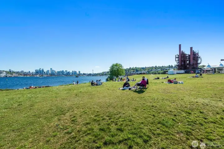 Stroll to Gasworks! Stroll to Gasworks!