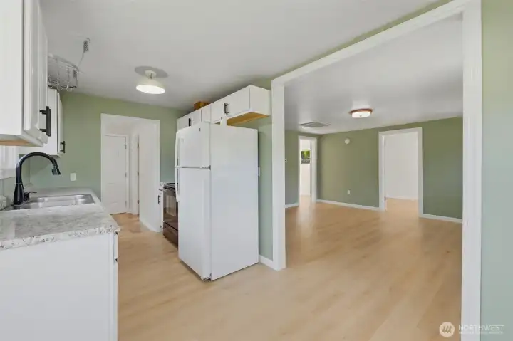 Designed for easy living and entertaining, keeping you connected from the kitchen to the living room. Designed for easy living and entertaining, keeping you connected from the kitchen to the living room.