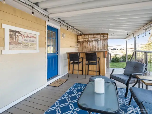 covered back deck.