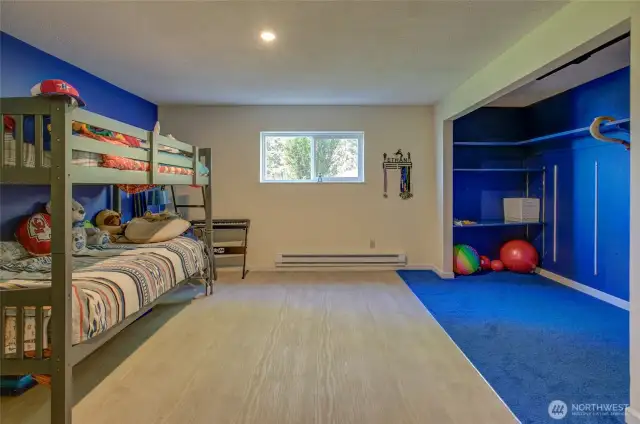 Lower bedroom #3, cont