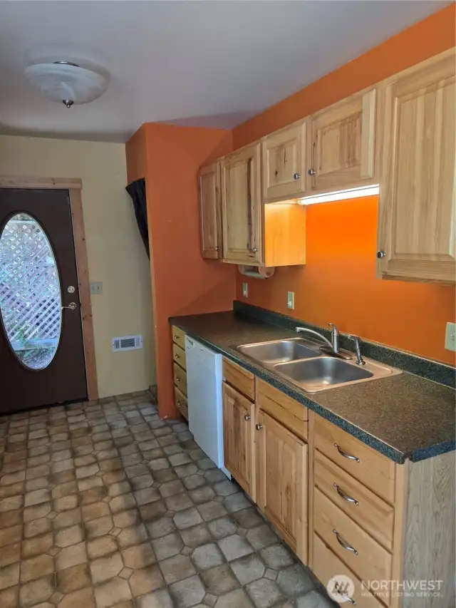 Downstairs Kitchen North