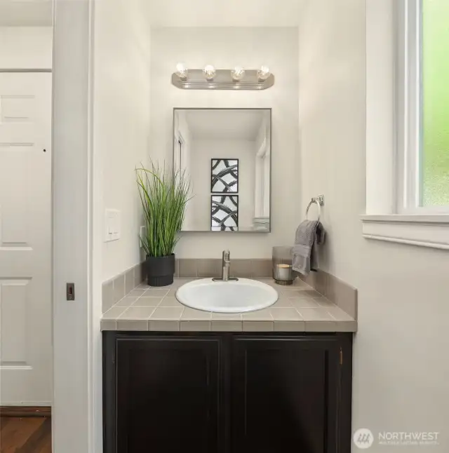 Guest powder room.