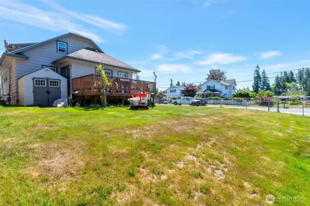 Large yard for pets and play perfect for a mother-in-law