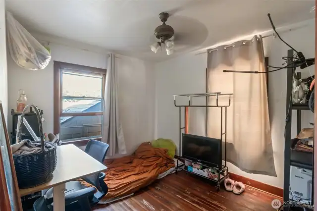 Main level bedrom