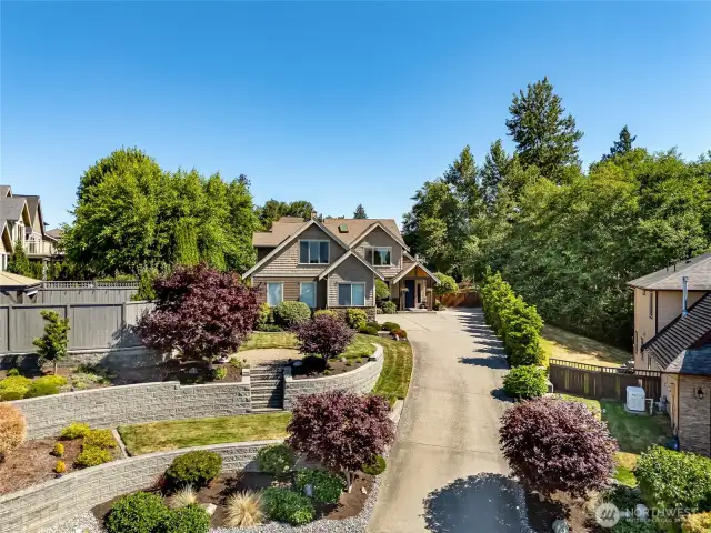 Welcome to 2305 Kenneth Court in Ferndale! This home is set well off the street on a quiet cul de sac.