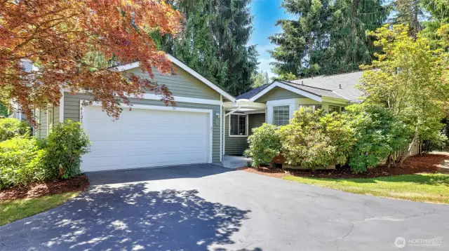 An incredible location with-in Klahanie!  Just across Klahanie Boulevard is the 1st pool and 2 large parks.  The HOA building is also close to the pool. Klahanie has many sports courts, large and small parks, pea patch and miles of trails.