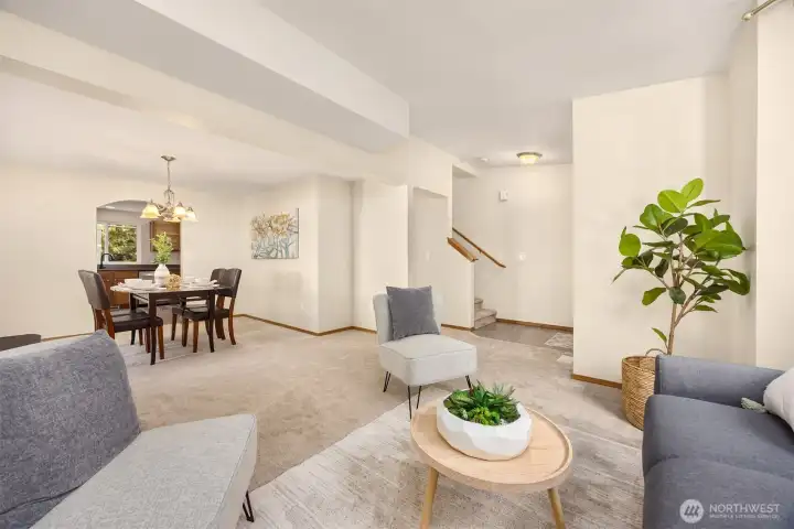 Dining room is visable from the living room.