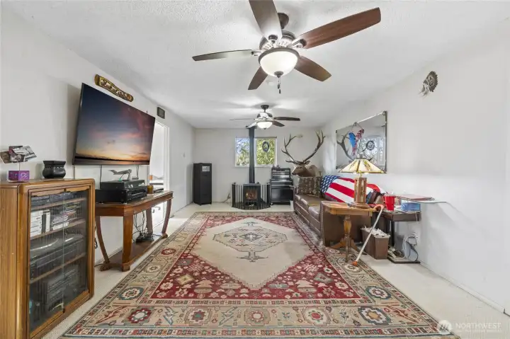 Nice family room behind garage~
