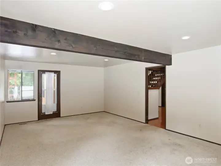 Expending social zone from this great Rec Room directly to the front yard make it a cohesive playground.