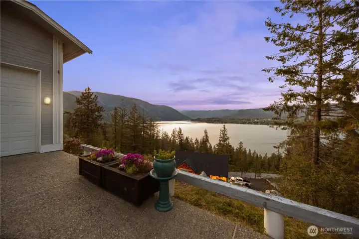 Stunning views from the driveway.
