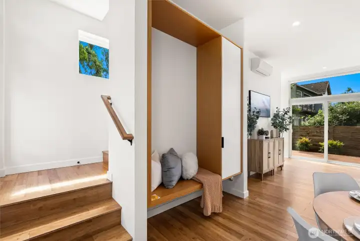 Modern storage Modern storage