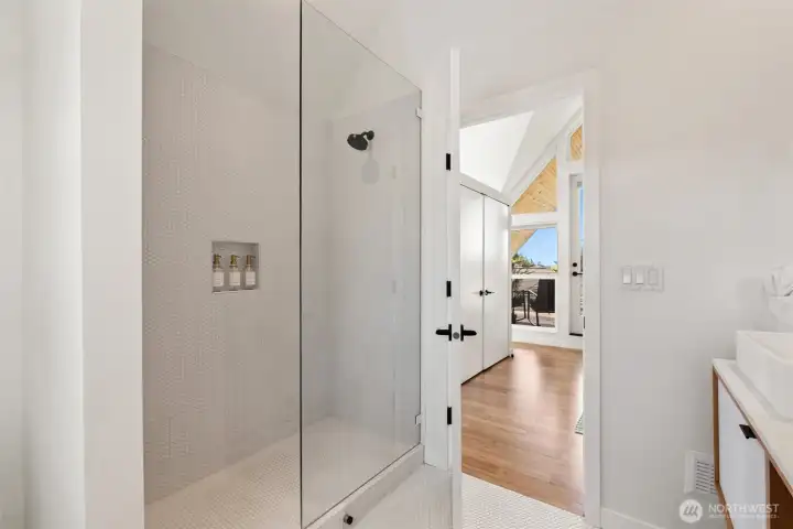 Spa shower Spa shower