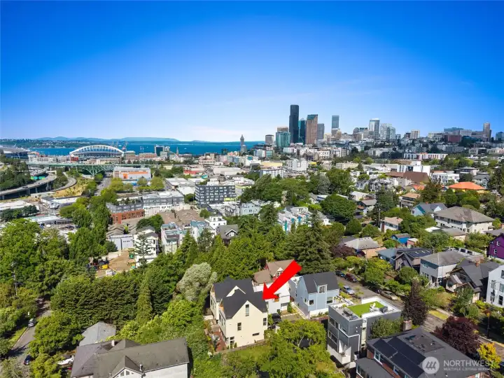Aerial view within the neighborhood Aerial view within the neighborhood