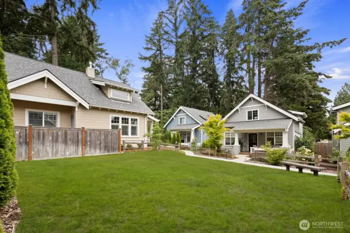 Welcome to Mirror Lake Highlands! This peaceful home tucked at the end of the community backing to private green space.